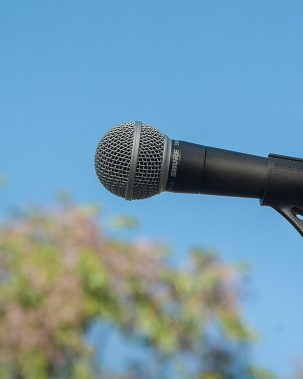 jackmac34-microphone-2292498_1280